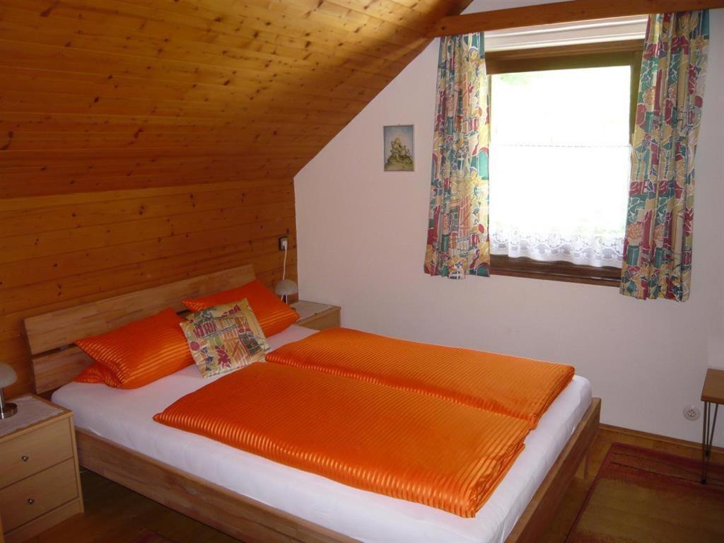 Haus Franz Hotel Милщат Екстериор снимка