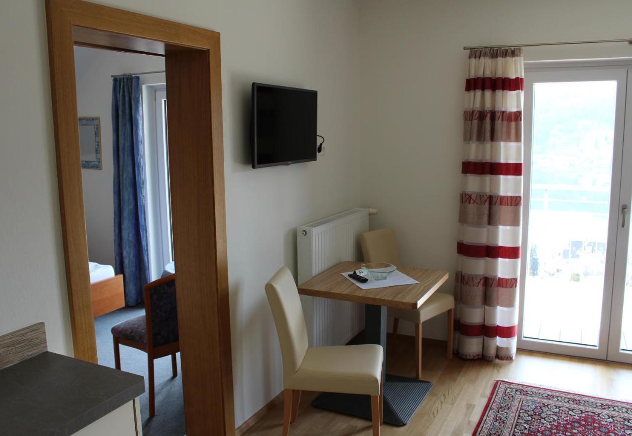 Haus Franz Hotel Милщат Екстериор снимка